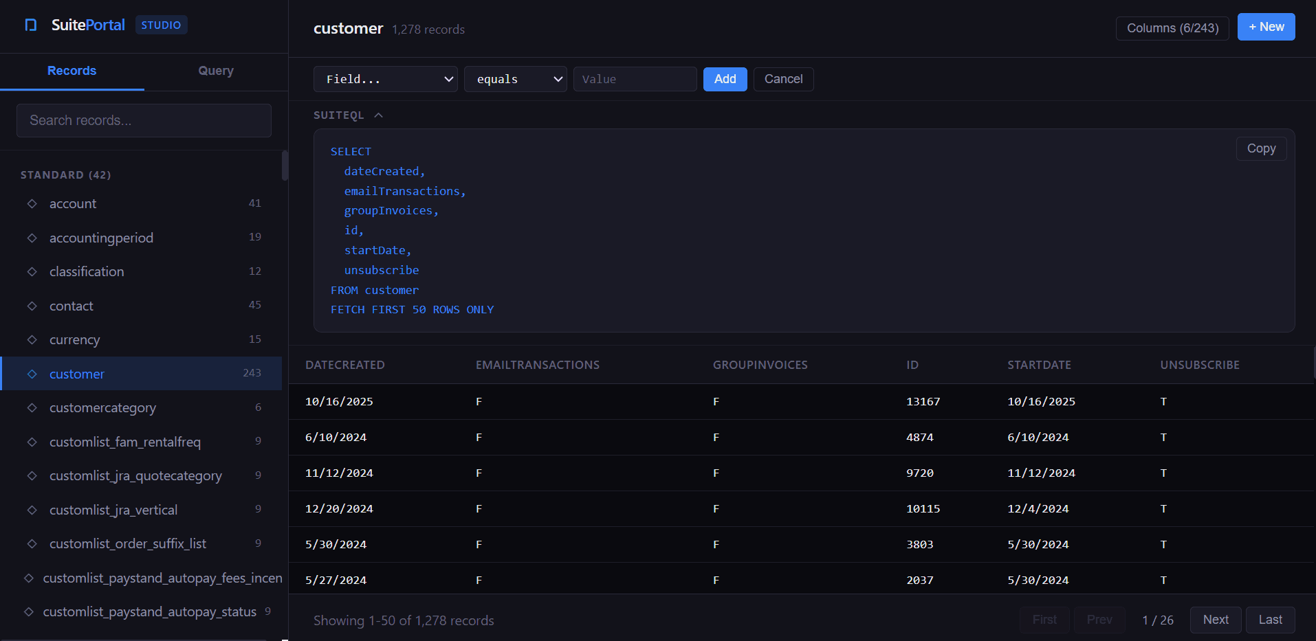 SuitePortal Studio — browse customer records with SuiteQL query editor